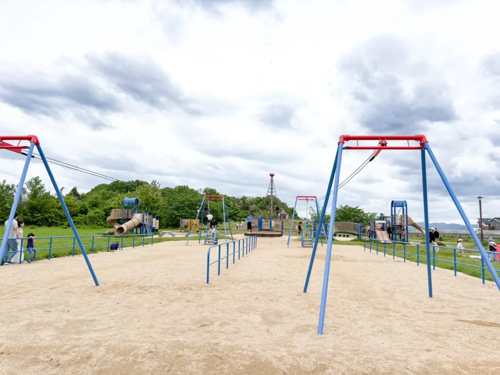 上津公園の遊具