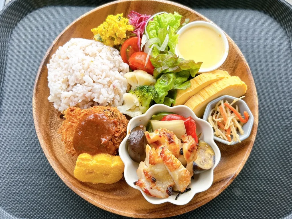 さんさん食堂のランチ
