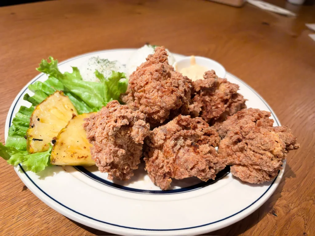 Eggs ’n Things の唐揚げ