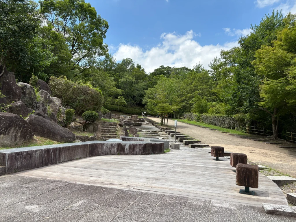 せせらぎの流水